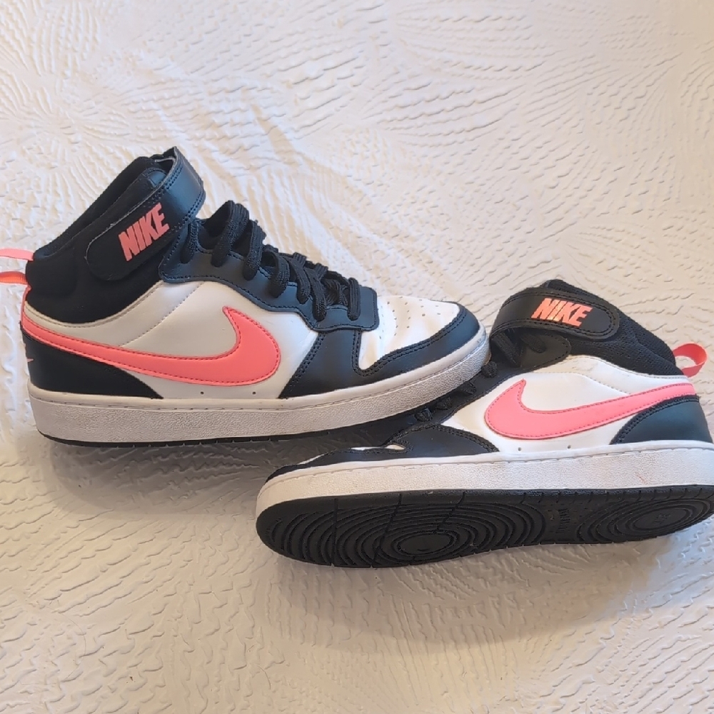 Nike Black and Pink Sneakers